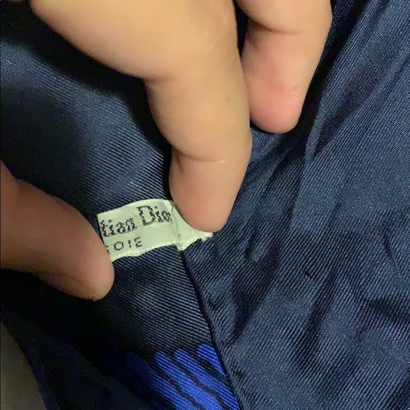 Christian Dior scarf - Picture 3 of 3